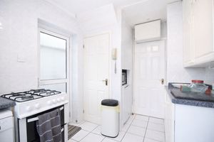 Kitchen- click for photo gallery